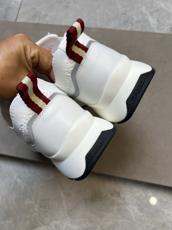 0img_006.jpg